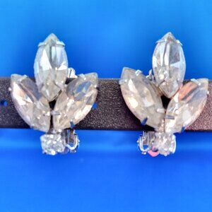 Vintage mid century Weiss marquis rhinestone clip on earrings
